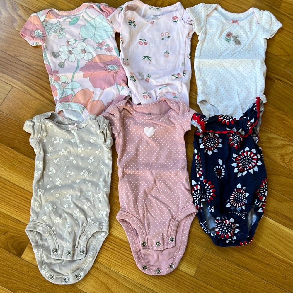 2/$20 Bundle (6) of carters NB onesies
